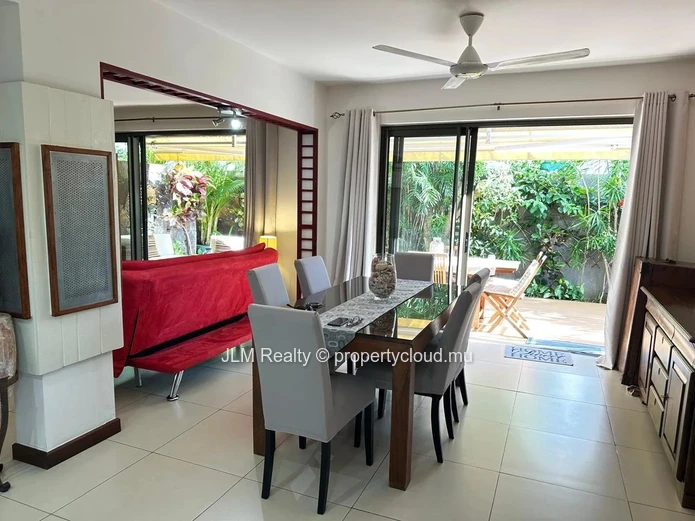 À vendre – Appartement de standing dans une résidence sécurisée à Rivière Noire, Île Maurice