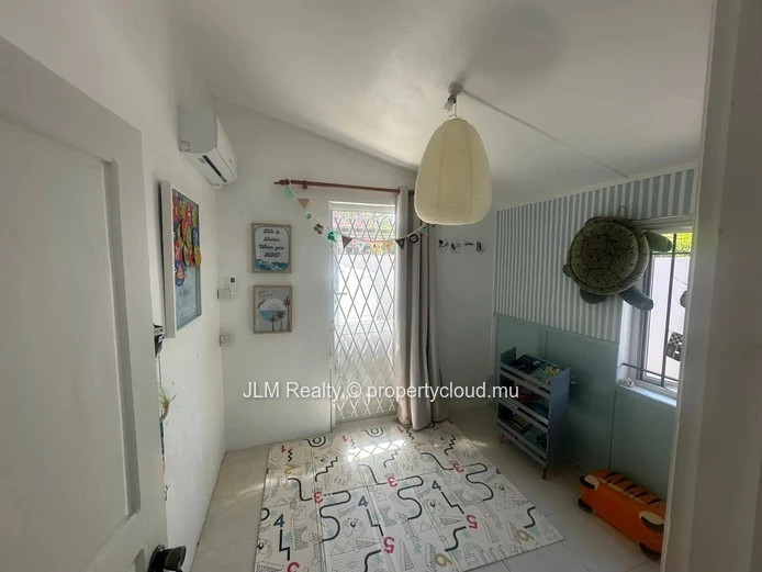 Spacieuse villa 4 chambres avec grand jardin et terrasse, Tamarin, Maurice