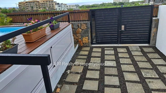 Modern 3-Bedroom Villa with Pool, Sea & Mountain Views, Flic en Flac, Mauritius