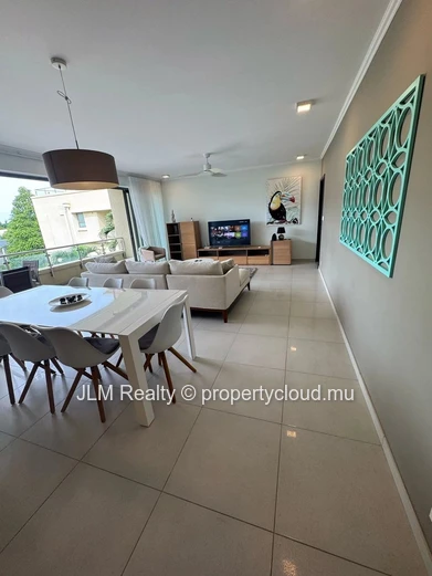 À vendre – Appartement pieds dans l’eau dans une résidence sécurisée à Tamarin, Île Maurice