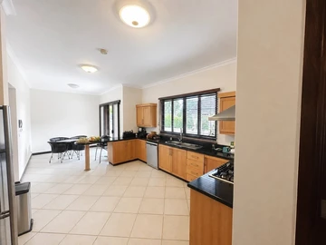 4 Bedroom Villa