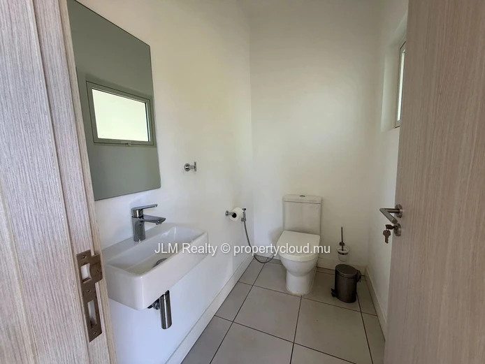 For Rent : Modern 3-Bedroom Duplex, Pereybere, Mauritius