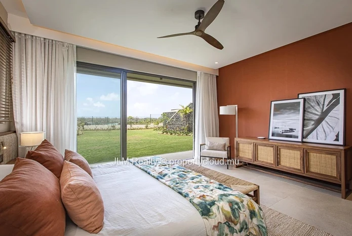 Superb luxury villa for sale in a golf estate in Beau Champ on the east coast of Mauritius
