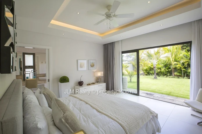 Luxueuse villa à vendre dans un domaine golfique sur la côte est de l’Île Maurice