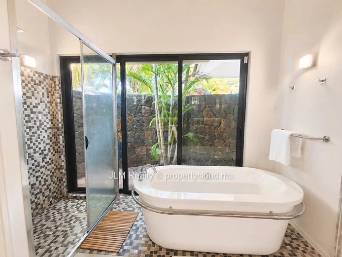 À vendre: Villa 4 chambres avec piscine & vue montagne au Domaine de Mont Calme, Tamarin, Île Maurice