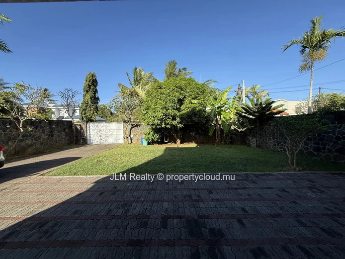 For Rent: Spacious Family Home in Pointe aux Canonniers, Mauritius