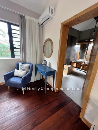 Spacious Furnished Villa with Swimming Pool for Rent in Tamarin, Mauritius – Close to the Beach and Amenities