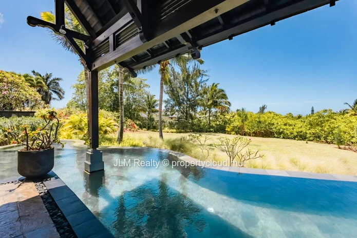 Villa d’Exception avec Piscine et Jardin Tropical à Vendre dans un Domaine prisé à Bel Ombre, Île Maurice