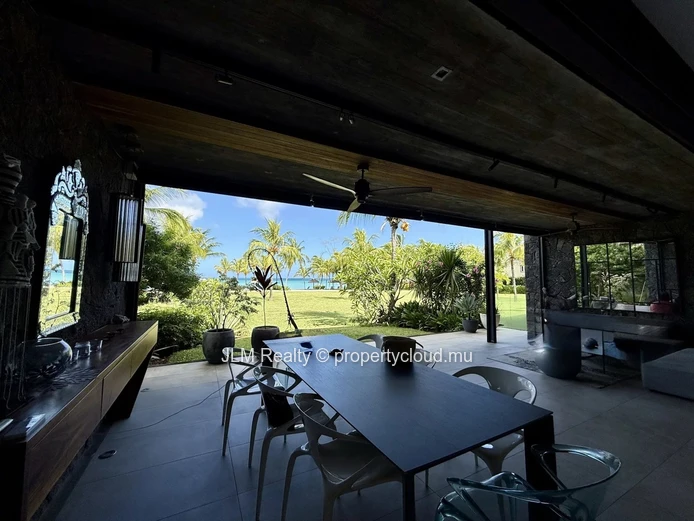 À vendre – Appartement de luxe en bord de mer à Grand Baie, Île Maurice
