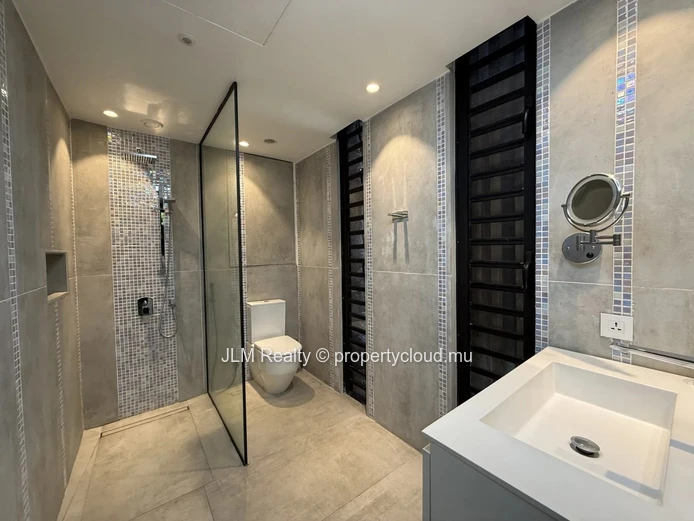 À vendre – Appartement de luxe en bord de mer à Grand Baie, Île Maurice