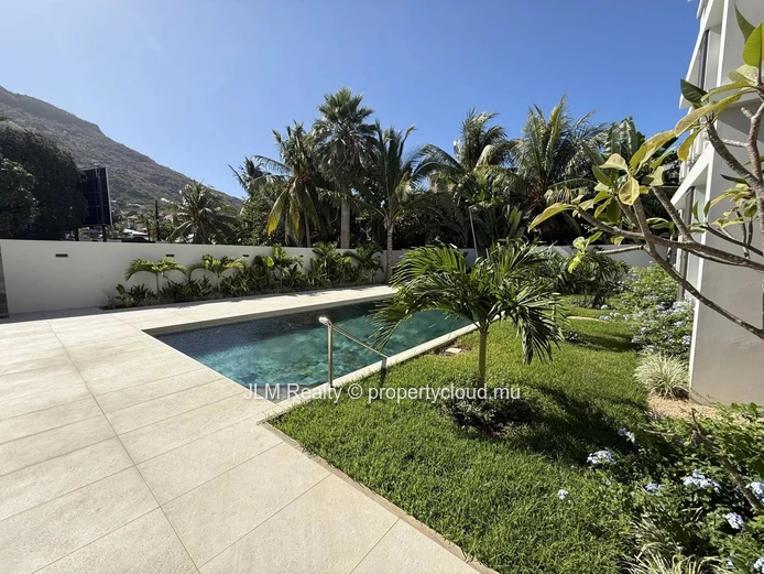 Spacieux appartement 3 chambres en suite avec grande terrasse, Rivière Noire, Maurice