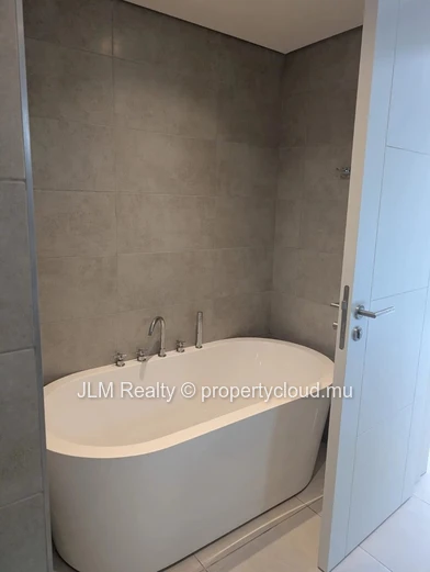 Appartement contemporain à vendre à Pointe aux Canonniers, Île Maurice