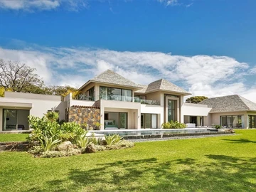 4 Bedroom Villa