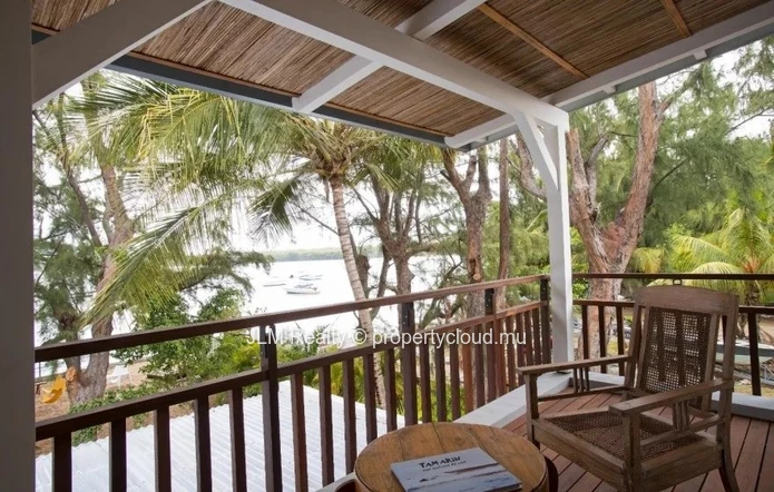 Tamarin – Villa d’Exception à Louer Pieds dans l’Eau à l'Île Maurice