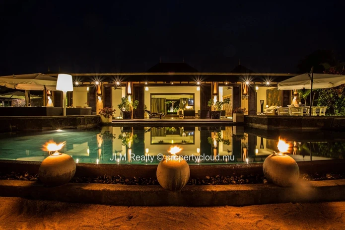 Villa de luxe à vendre avec accès golf et beach club à Tamarin, Île Maurice