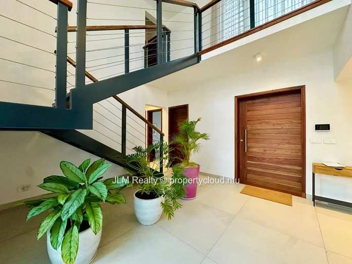 Contemporary Golf-View Villa for Sale in Haute Rive, Mauritius