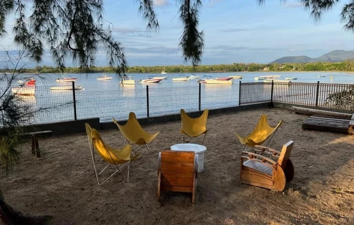 Tamarin – Villa d’Exception à Louer Pieds dans l’Eau à l'Île Maurice