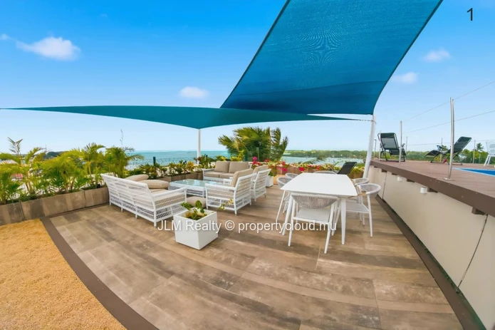 Penthouse with Sea View and Beach Access – Trou d’Eau Douce, Mauritius