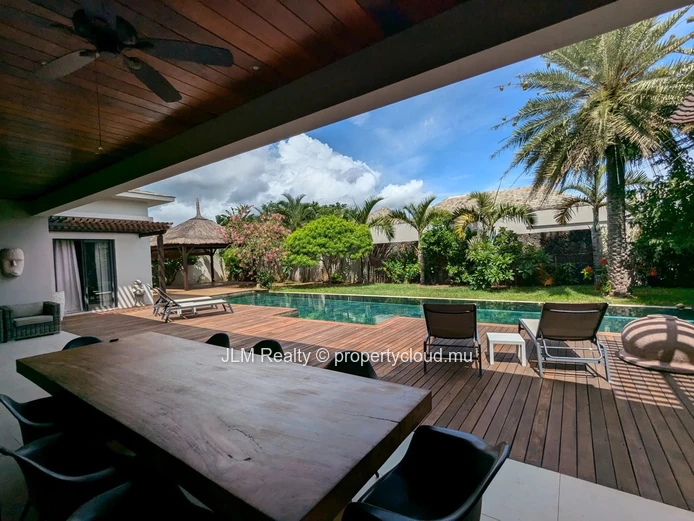 À vendre : Villa d’inspiration balinaise à Grand Baie, Île Maurice