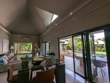 5 Bedroom Villa