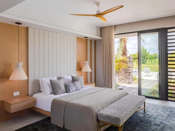 5 Bedroom Villa