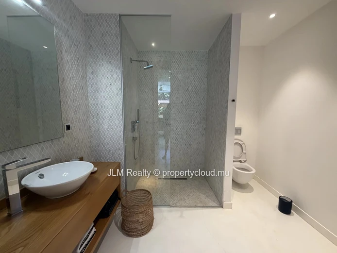 For Sale: Prestigious Contemporary 5-Bedroom Villa in Tamarin, Mauritius