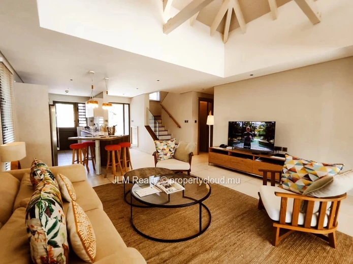 Villa Élégante au Cœur d’un Domaine Golfique Prestigieux
