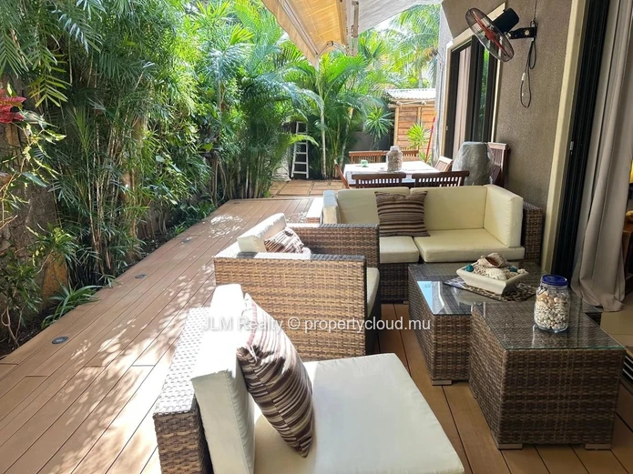À vendre – Appartement de standing dans une résidence sécurisée à Rivière Noire, Île Maurice