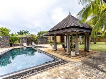 5 Bedroom Villa