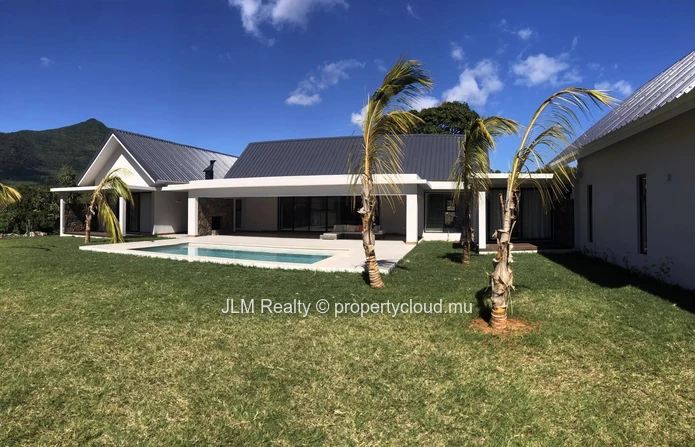 New High-End Villa for Sale in a Secure Estate in Black River, Mauritius