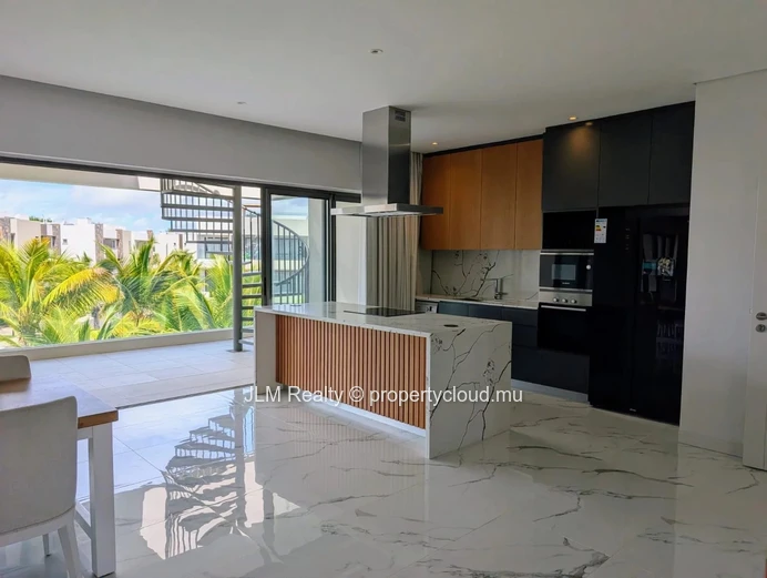 Penthouse avec rooftop privatif et piscine à vendre à Pointe aux Canonniers, Île Maurice
