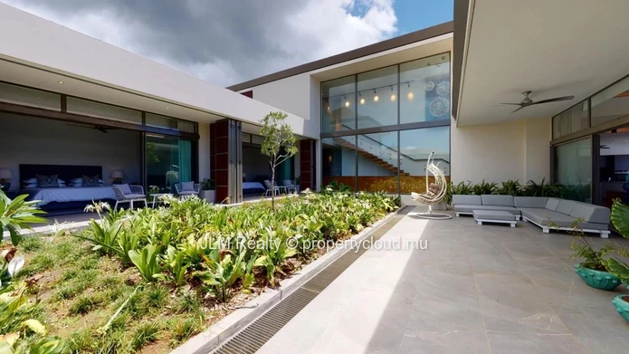 Villa de luxe avec sublime vue sur la mer à vendre à Bel Ombre, Île Maurice