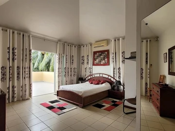 4 Bedroom Villa