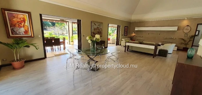 5-bedroom luxury villa for sale at the Tamarina Golf Estate in Tamarin, Mauritius