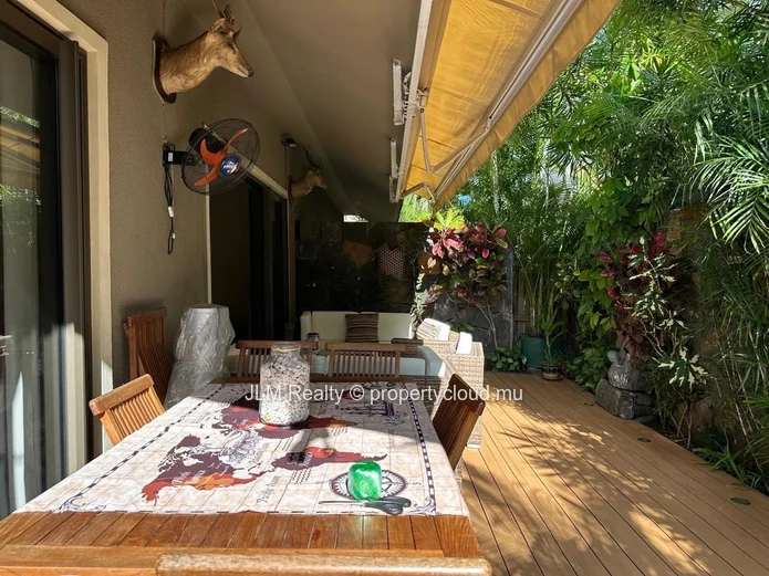 À vendre – Appartement de standing dans une résidence sécurisée à Rivière Noire, Île Maurice