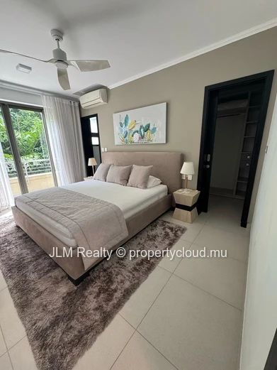À vendre – Appartement pieds dans l’eau dans une résidence sécurisée à Tamarin, Île Maurice