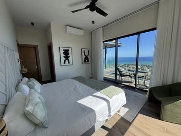 5 Bedroom Villa