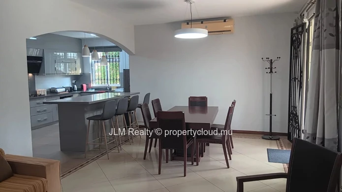 À louer | Appartement 3 chambres avec piscine à Flic en Flac, Île Maurice