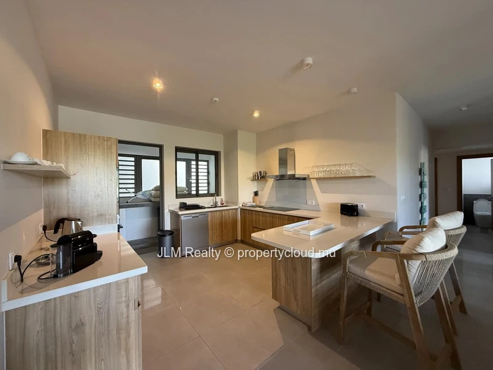 À vendre : Appartement contemporain au 1er étage de 3 chambres à Trou aux Biches, Île Maurice