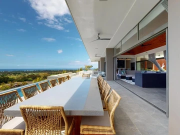 5 Bedroom Villa