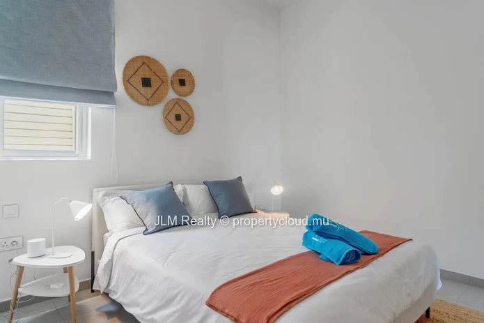 Modern Penthouse with Private Pool and Rooftop for Rent in Pereybère, Mauritius