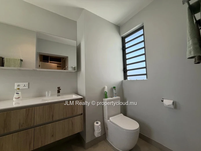 Spacieux appartement 3 chambres en suite avec grande terrasse, Rivière Noire, Maurice