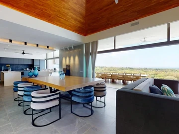 5 Bedroom Villa