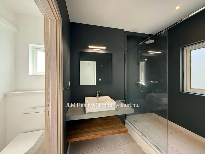 For Rent : Modern 3-Bedroom Duplex, Pereybere, Mauritius