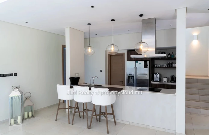 Prestigieuse duplex à vendre dans un domaine golfique sur la côte est de l’Île Maurice