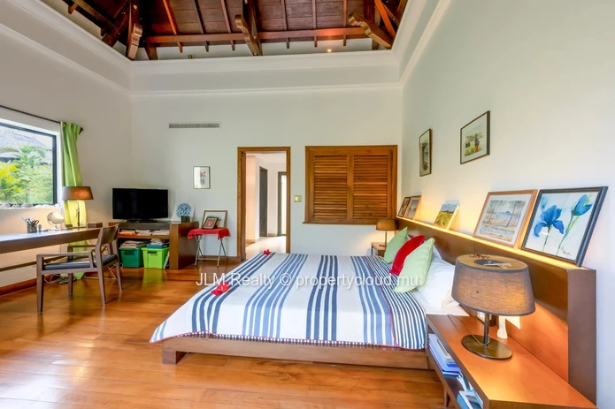 Exceptional Villa for Sale in Bel Ombre, Mauritius – Steps from the Lagoon and a 5-Star Hotel