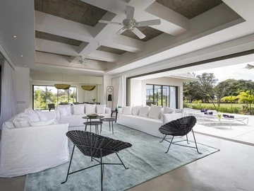 4 Bedroom Villa