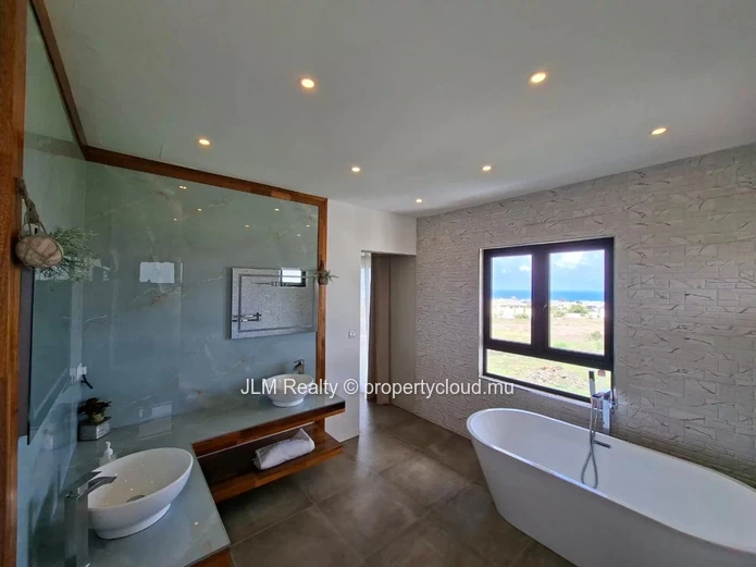 Contemporary Villa for Long-Term Rent in a Secure Estate in Flic en Flac, Mauritius