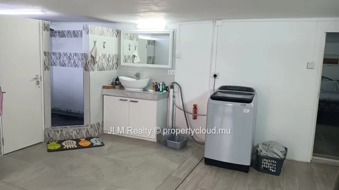 Appartement moderne de 2 chambres en rez-de-chaussée à louer | Flic en Flac, Maurice