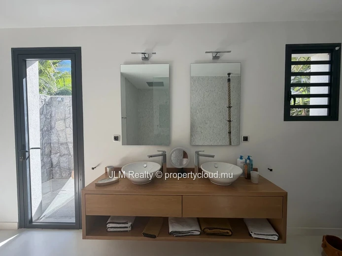 For Sale: Prestigious Contemporary 5-Bedroom Villa in Tamarin, Mauritius